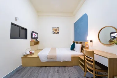 스탠다드 퀸룸 — Phan Bùi Viện Street Home
